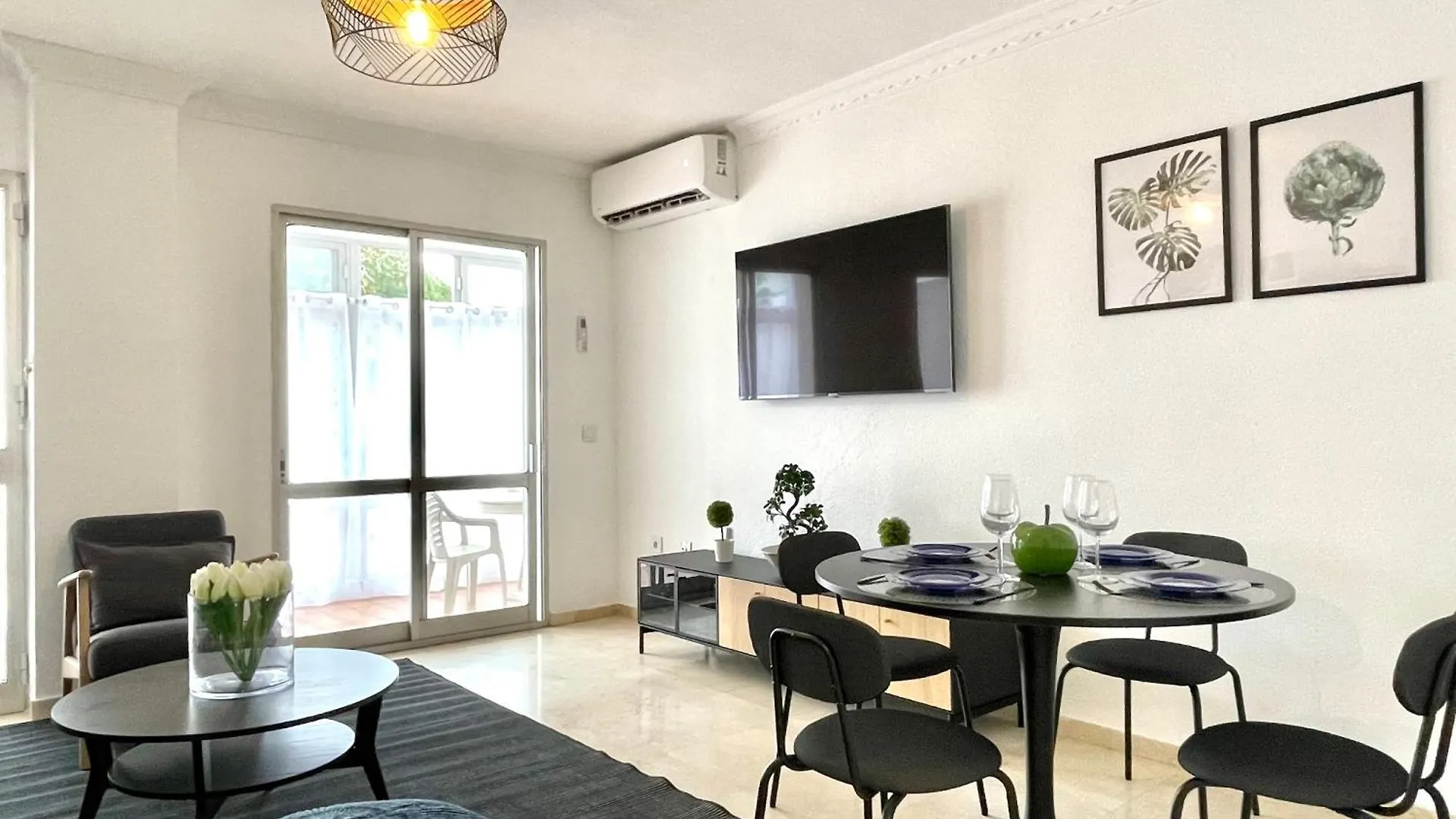 Beach Retreat 2 Bedroom Apartment location
