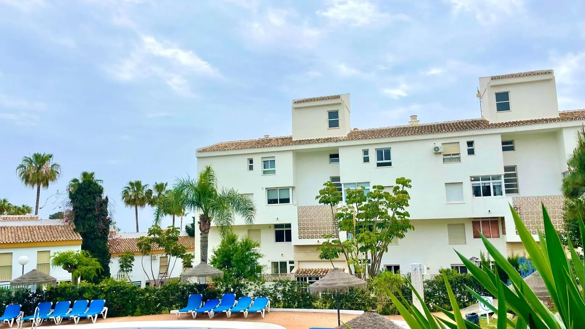 Beach Retreat 2 Bedroom Apartment Fuengirola