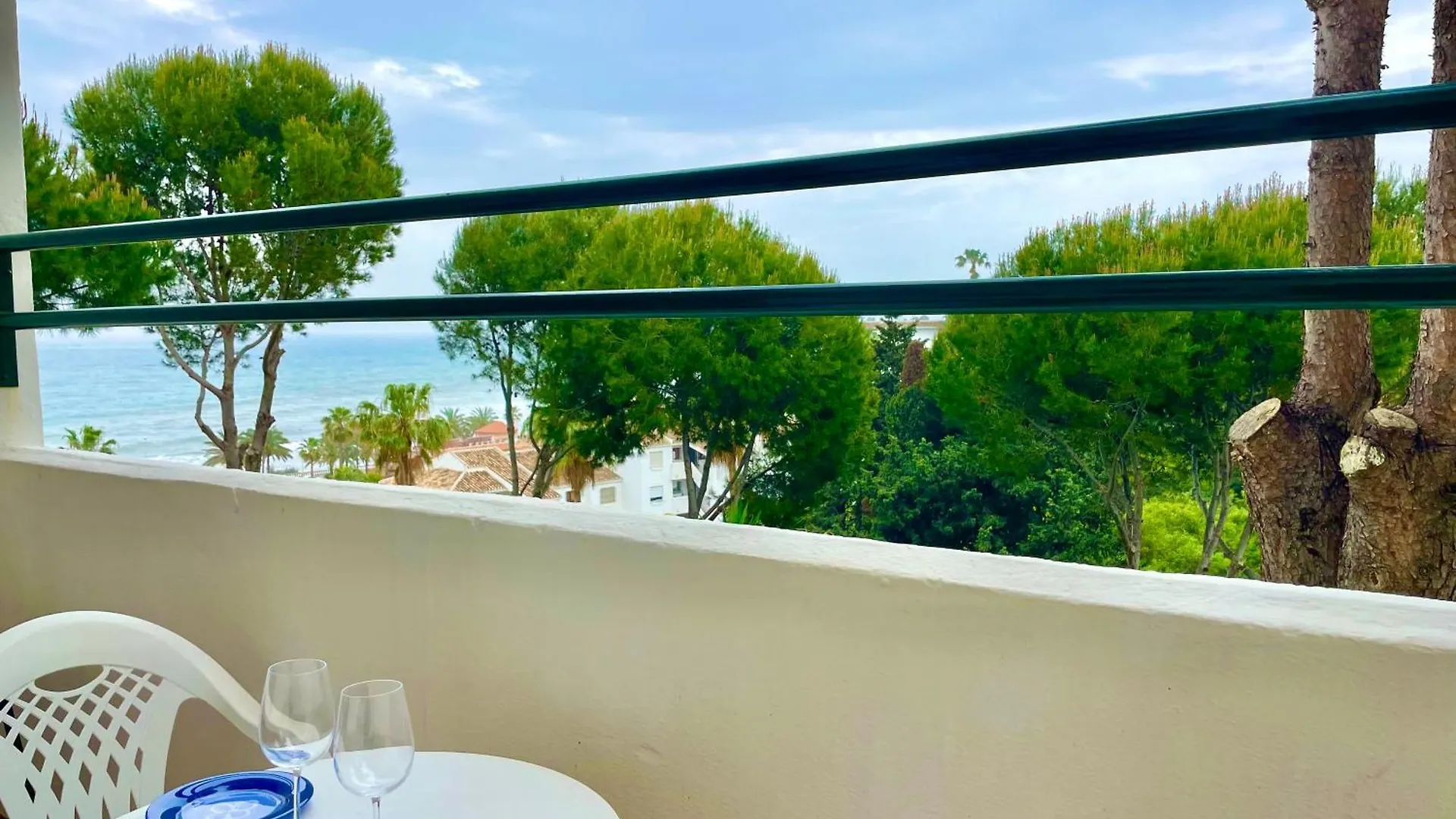Beach Retreat 2 Bedroom Apartment Fuengirola Espanha